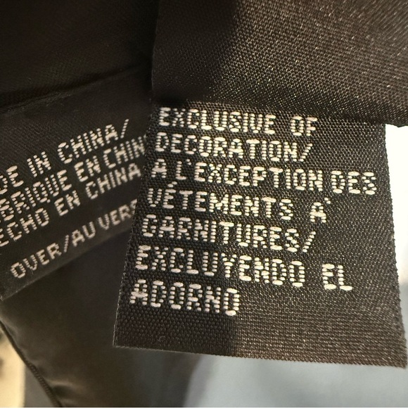 Elegant Black Sheer Panel open back Liz Claiborne Night Dress Size 8 timeless - Picture 7 of 7